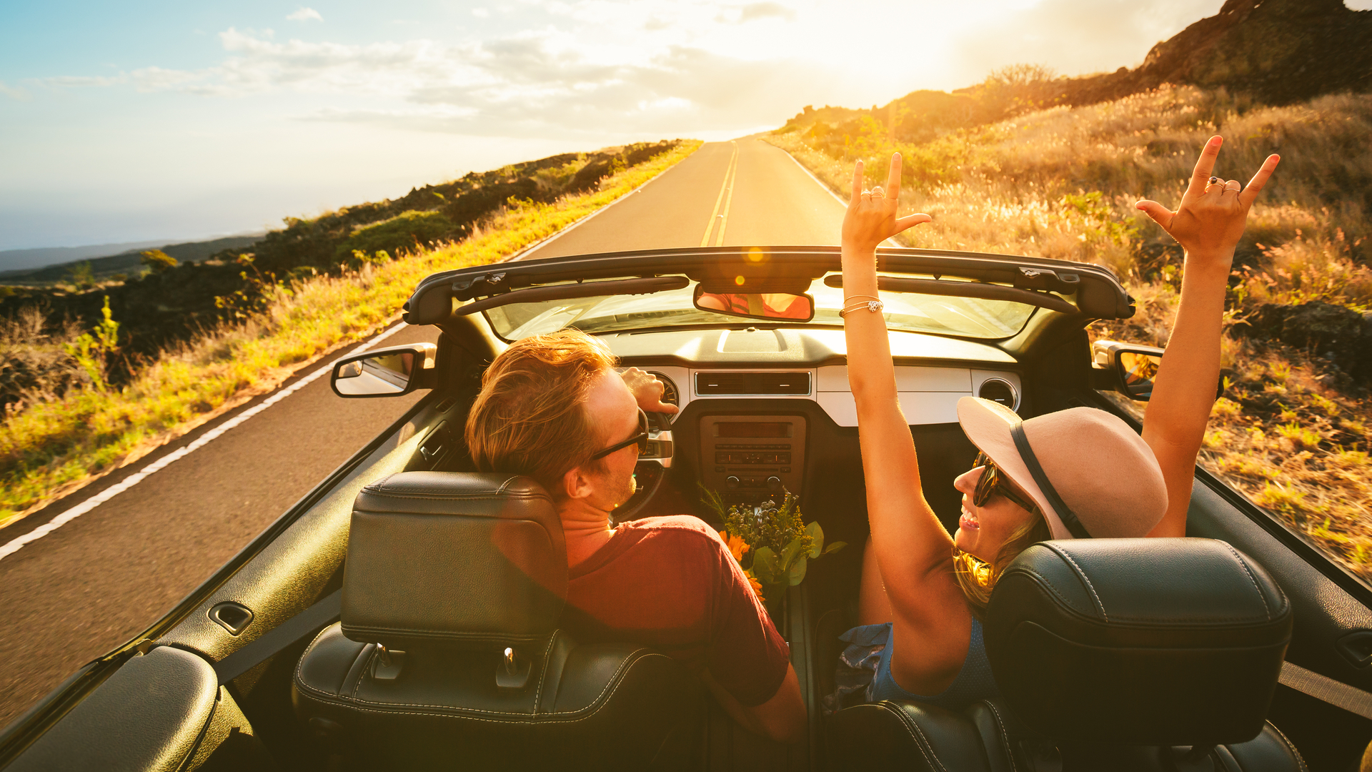10 Road Trip Essentials: How to Stay Safe, Sane, and on Track on the Road