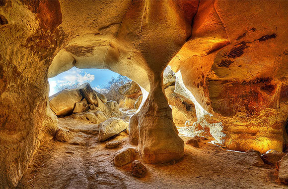 Luzit Caves, Israel
