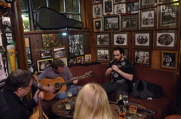 Sing with the Folks at O'Donoghue's