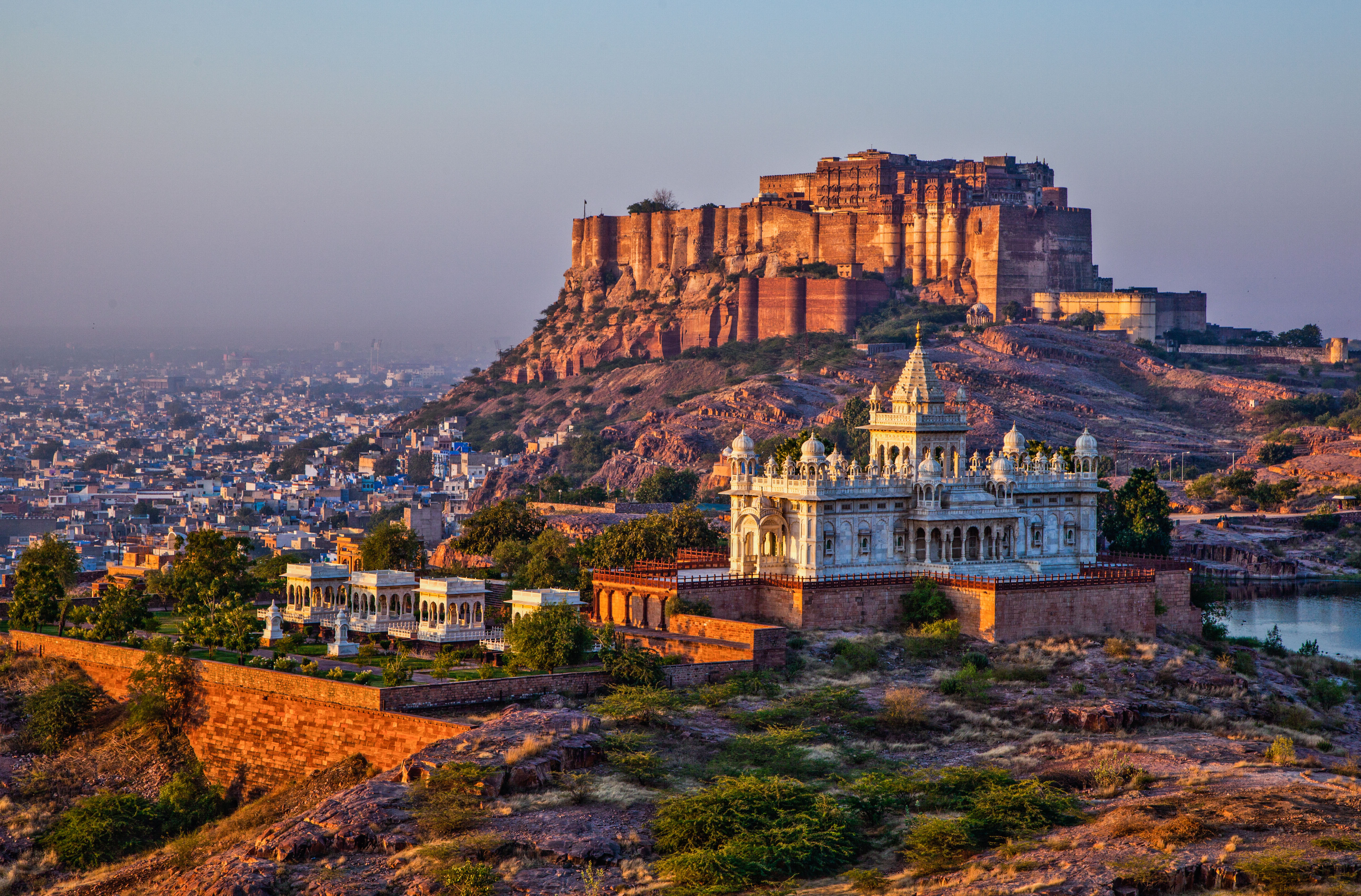 ten places to visit in india