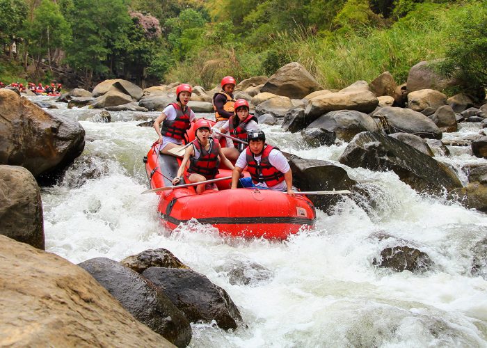 7 Amazing American Rivers for Whitewater Rafting