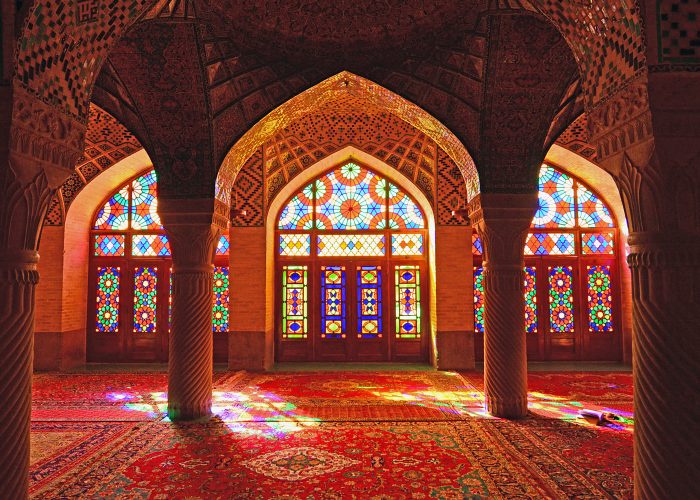 7 Beautiful and Unique Mosques Around the World