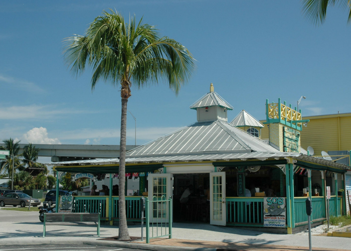 fort myers beach restaurants