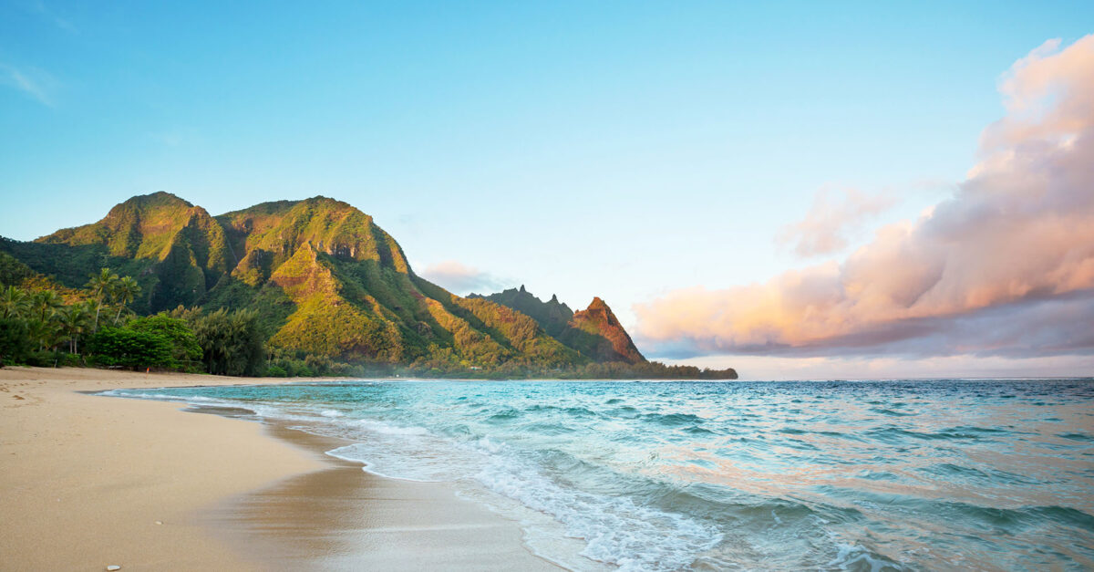 How do you get from island to island in hawaii Hawaii Island Hopping Oahu Kauai Hawaii Maui Hawaii Tours From Kuoni Travel