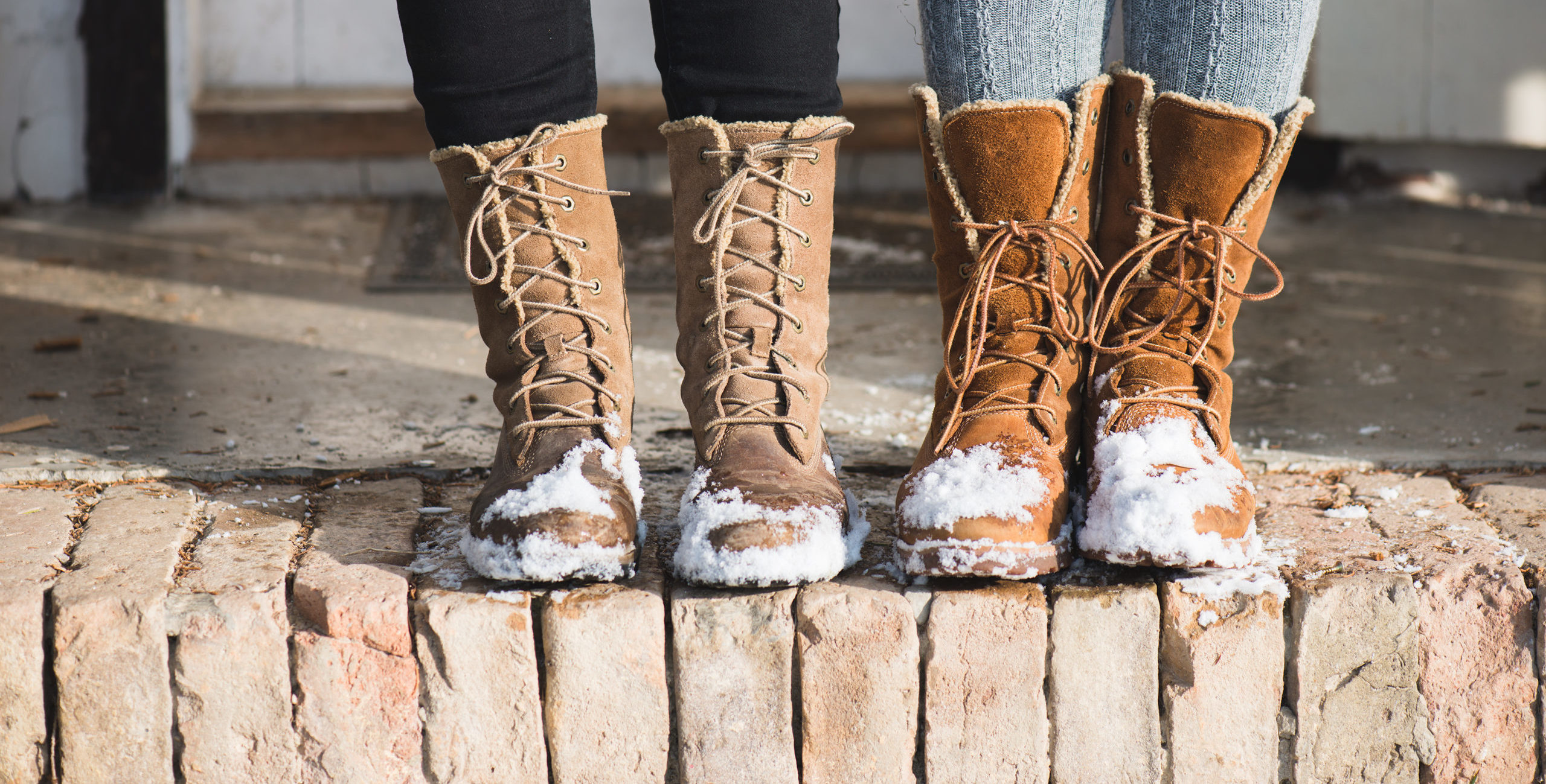 Geelachtig Attent Bouwen op The BEST Winter Boots (Lightweight, Warm, and Packable) | SmarterTravel