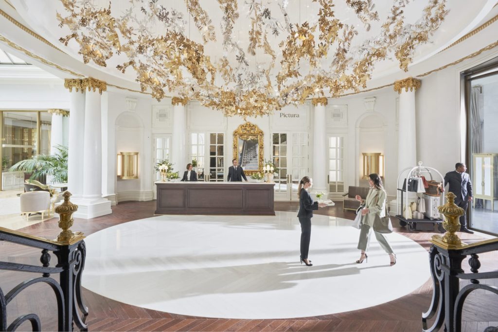 White and gold lobby of the Mandarin Oriental Ritz Madrid