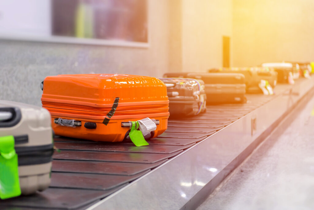 Suitcase 101: How to Choose the Right Travel Luggage