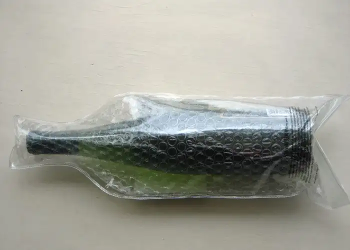 Prevent broken wine bottles in checked bags