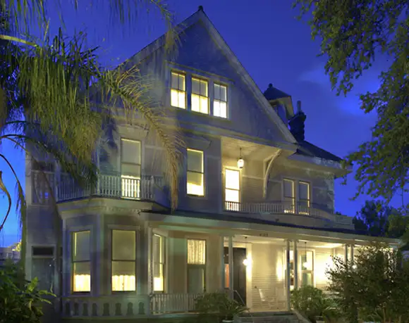 The Avenue Inn Bed And Breakfast (New Orleans, Louisiana)