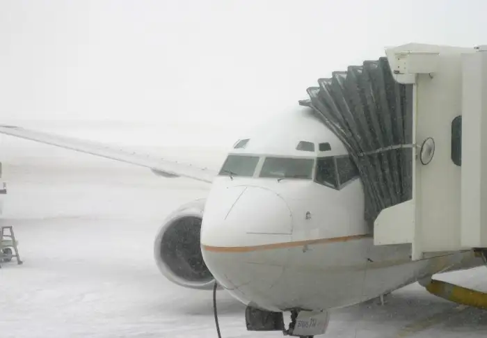 Storm Causes 14,000 Flight Cancellations