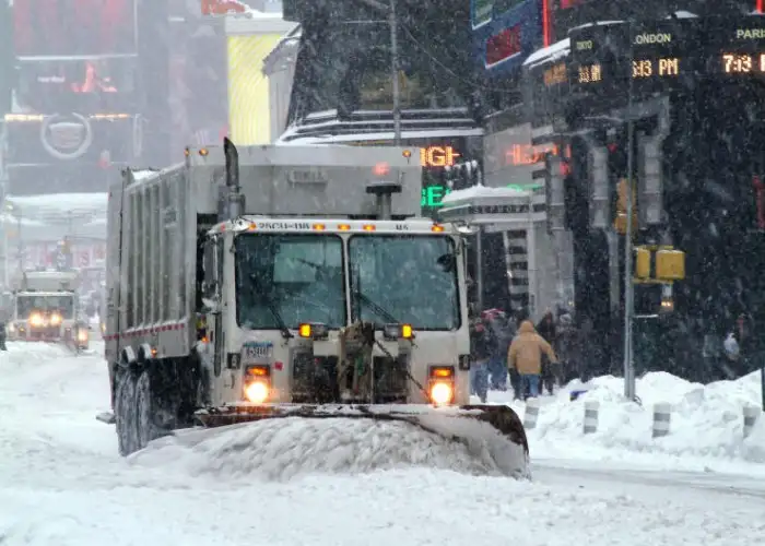 Winter Storm Affects Flights in Northeast, Midwest