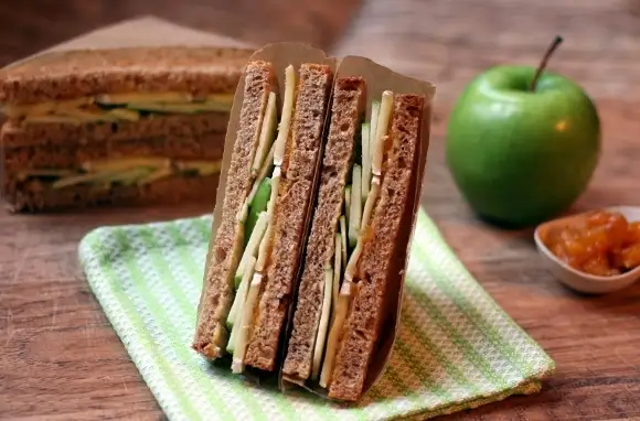Apple and Brie Sandwich
