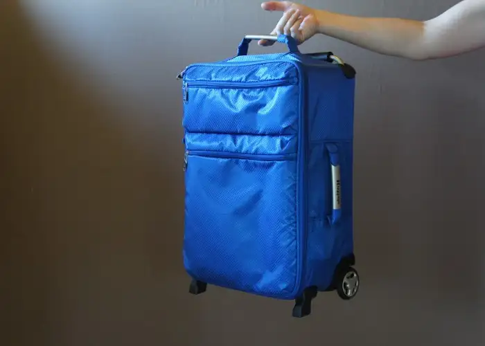 Product Review: It Luggage Is the World’s Lightest Luggage
