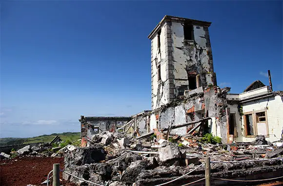 Ponta Da Ribeirinha Lighthouse Ruins
