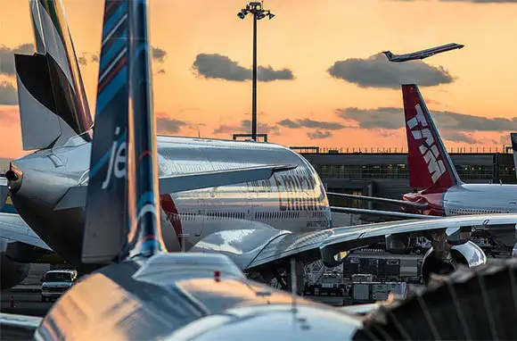 John F. Kennedy International Airport (JFK)