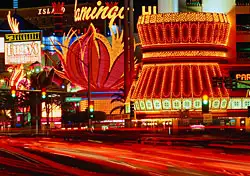 Should you book a Vegas vacation or go a la carte?