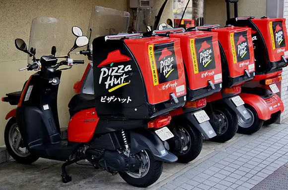 Mega Pizza, Pizza Hut, Japan