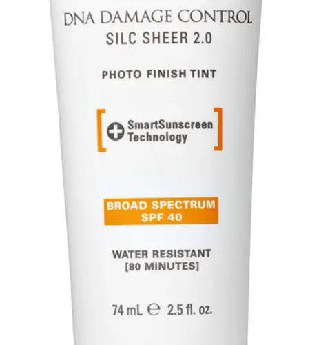 Neova Smart Sunscreen Review: SPF 40, Color Correction, and Moisture