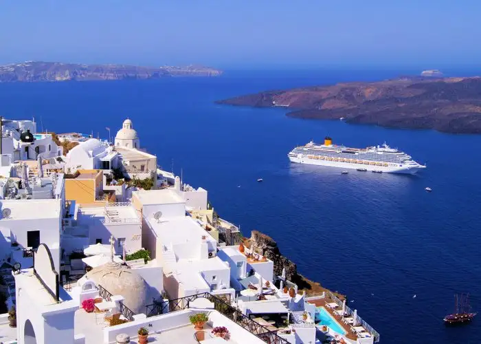 10 Best Luxury Cruise Ships