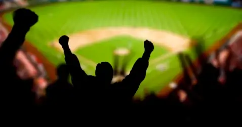 Midwest Ties Bonus Miles to Baseball Scores