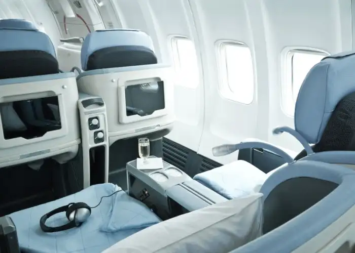 Best Business-Class Airline with Coach-Class Prices: La Compagnie