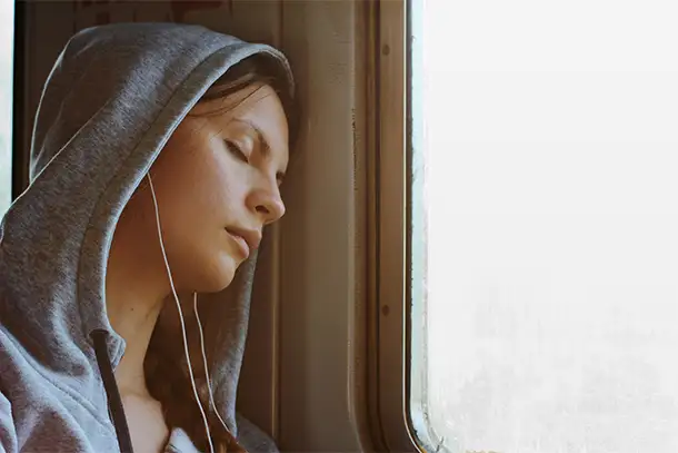 The Internet Is Freaking Out Over This Inflatable Pillow Hoodie