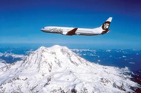 Alaska Air and American Expand Ties