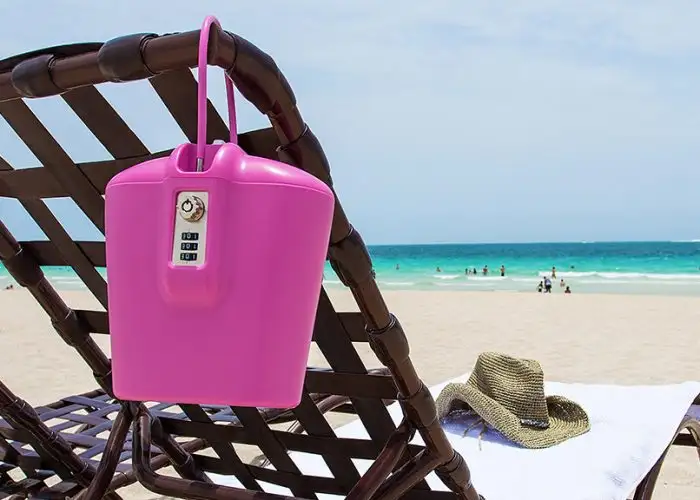 SAFEGO Review: A Portable Safe for the Beach