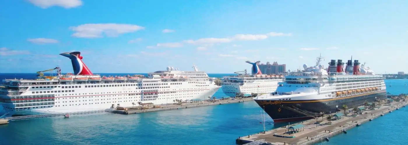 cruises in port