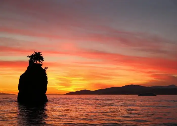 what to do in vancouver english bay beach