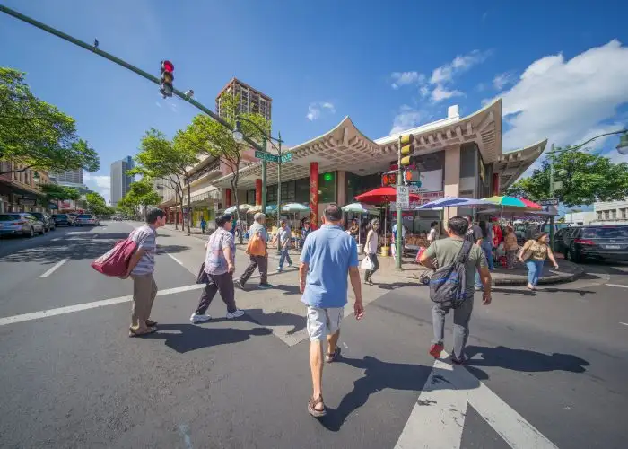 Honolulu Bans Texting While Crossing the Street
