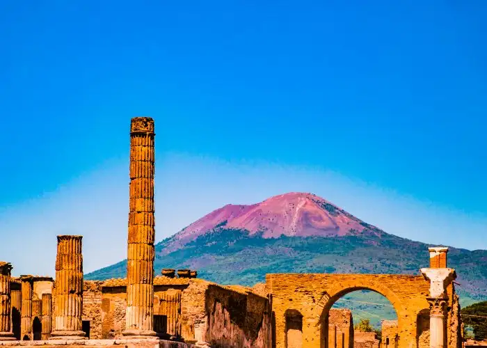 Pompeii Tourist Traps