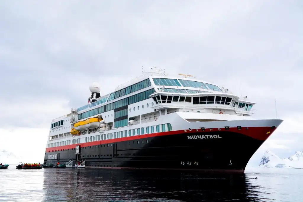 Hurtigruten midnatsol cruise ship in antarctica