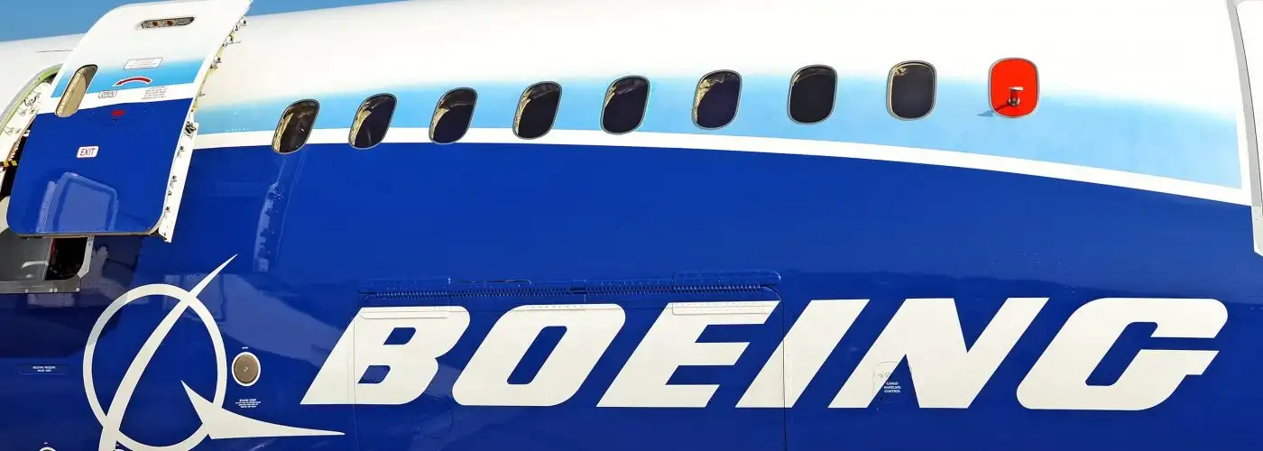 Boeing logo on a 787 Dreamliner