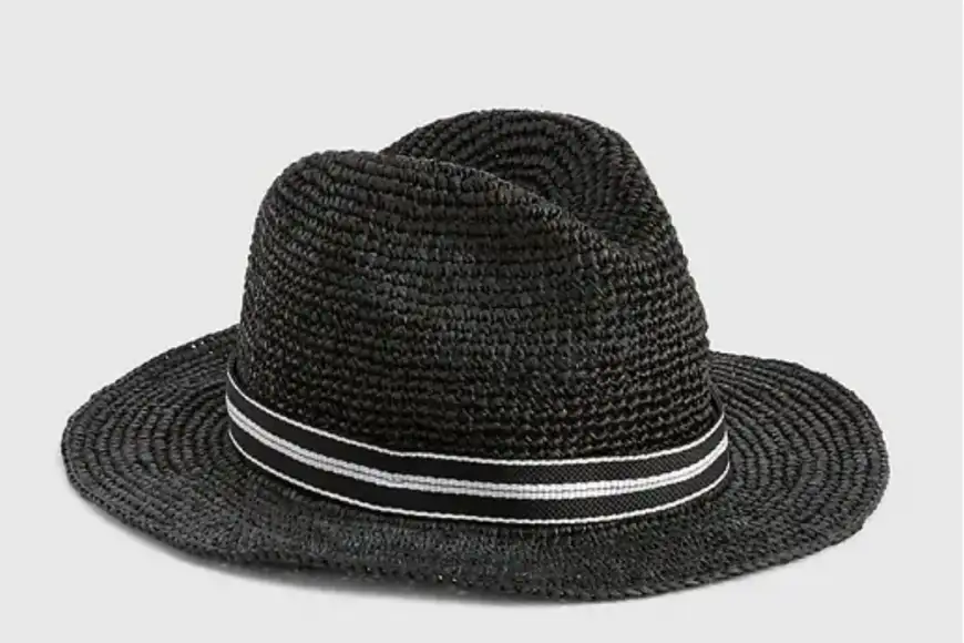 Gap packable straw panama hat.