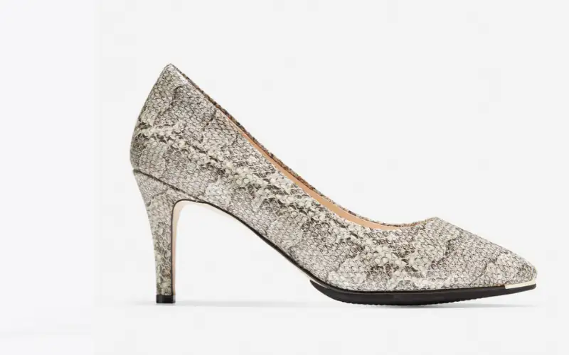 comfortable heel snakeskin print