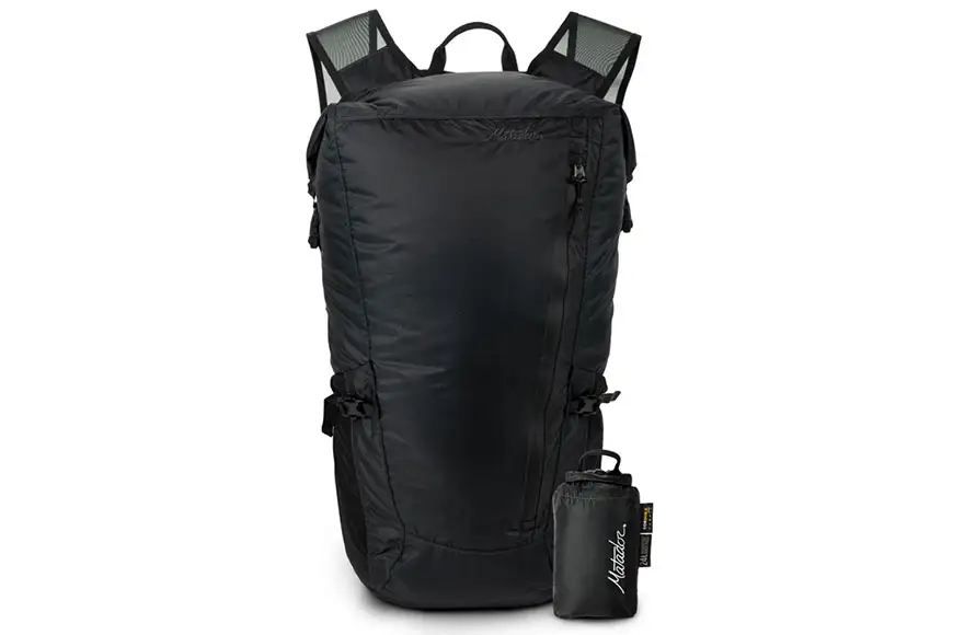 lightweight daypack for travel