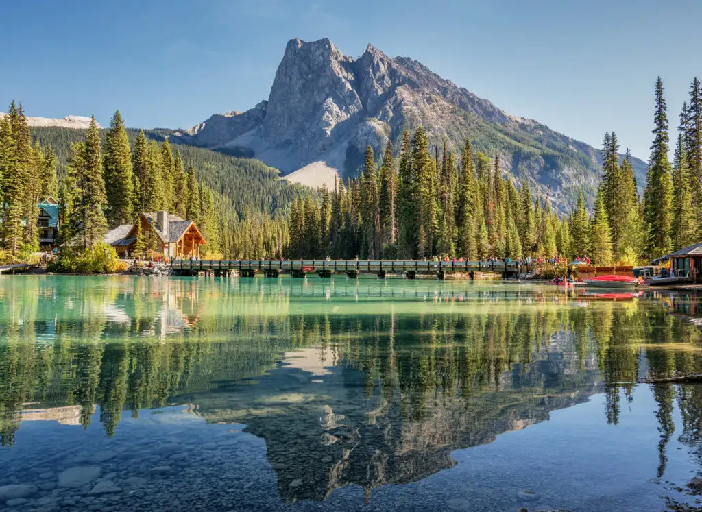 Cabin on a lake in Yoho National Park, Canada