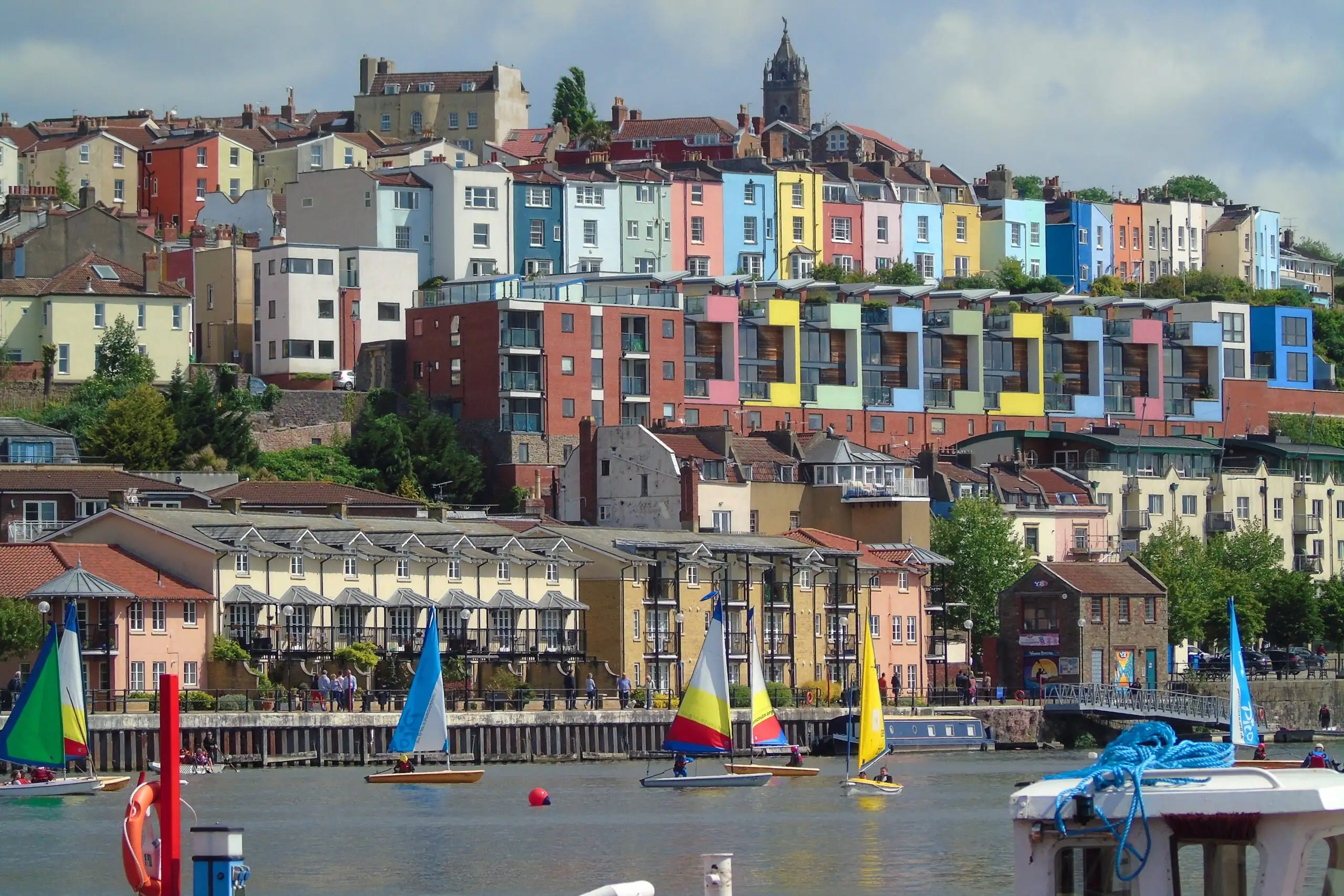 Colorful houses and boats on the coast in Bristol, England