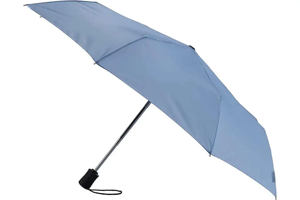 Lewis N. Clark Travel Umbrella in light blue