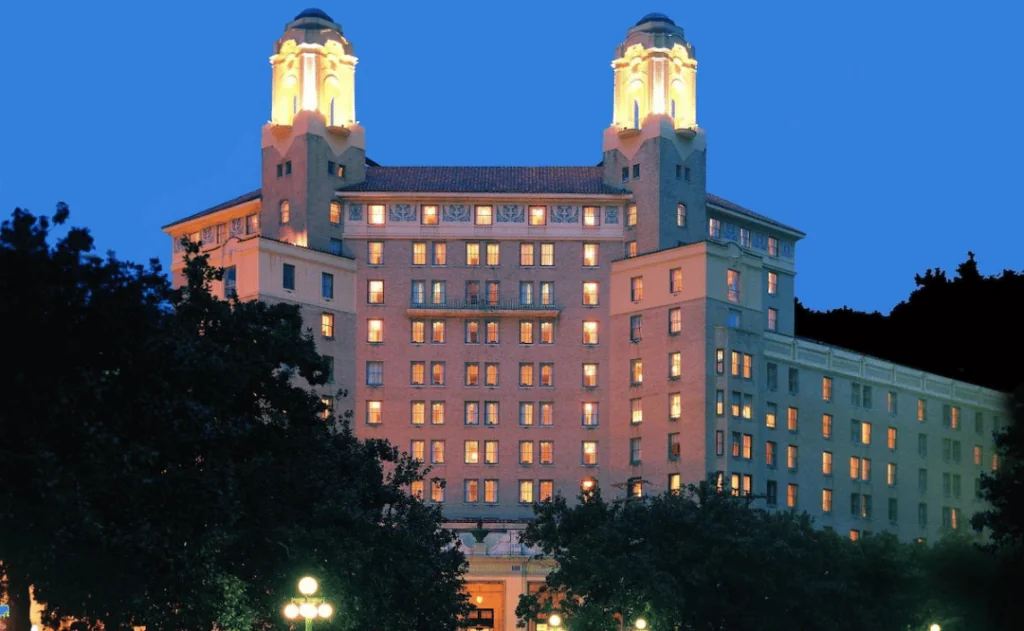 Arlington Resort Hotel and Spa